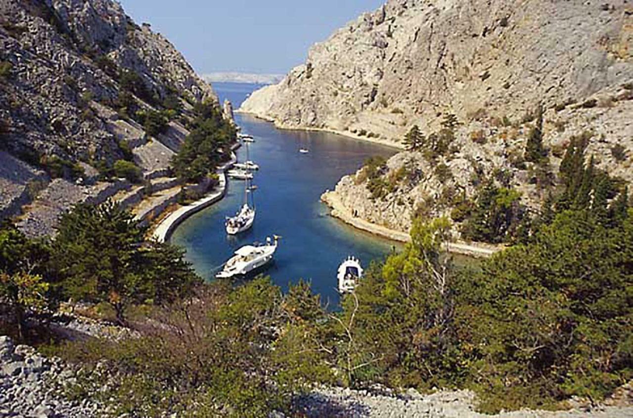 Apartment Carlitos Karlobag Εξωτερικό φωτογραφία
